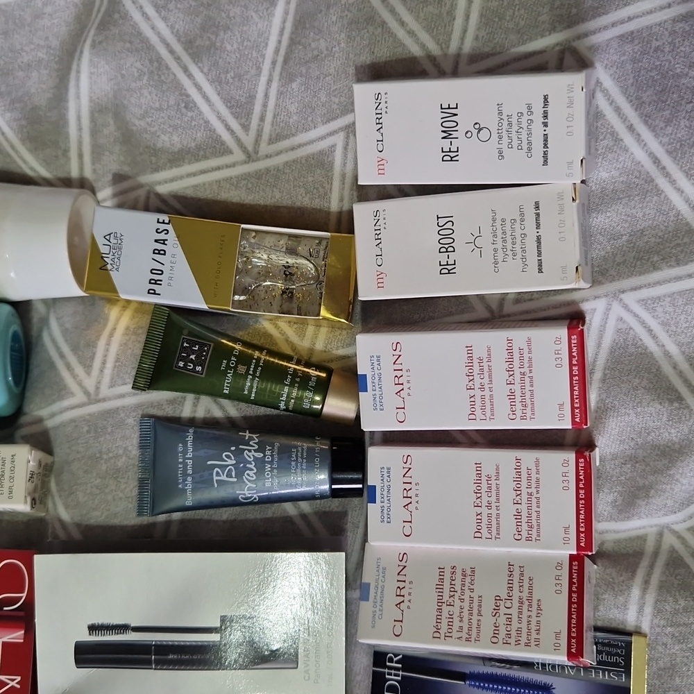 Huge designer sample bundle. 31 new items. RITUALS, CLARINS, MAC, NARS, ARMANI, - Picture 7 of 12